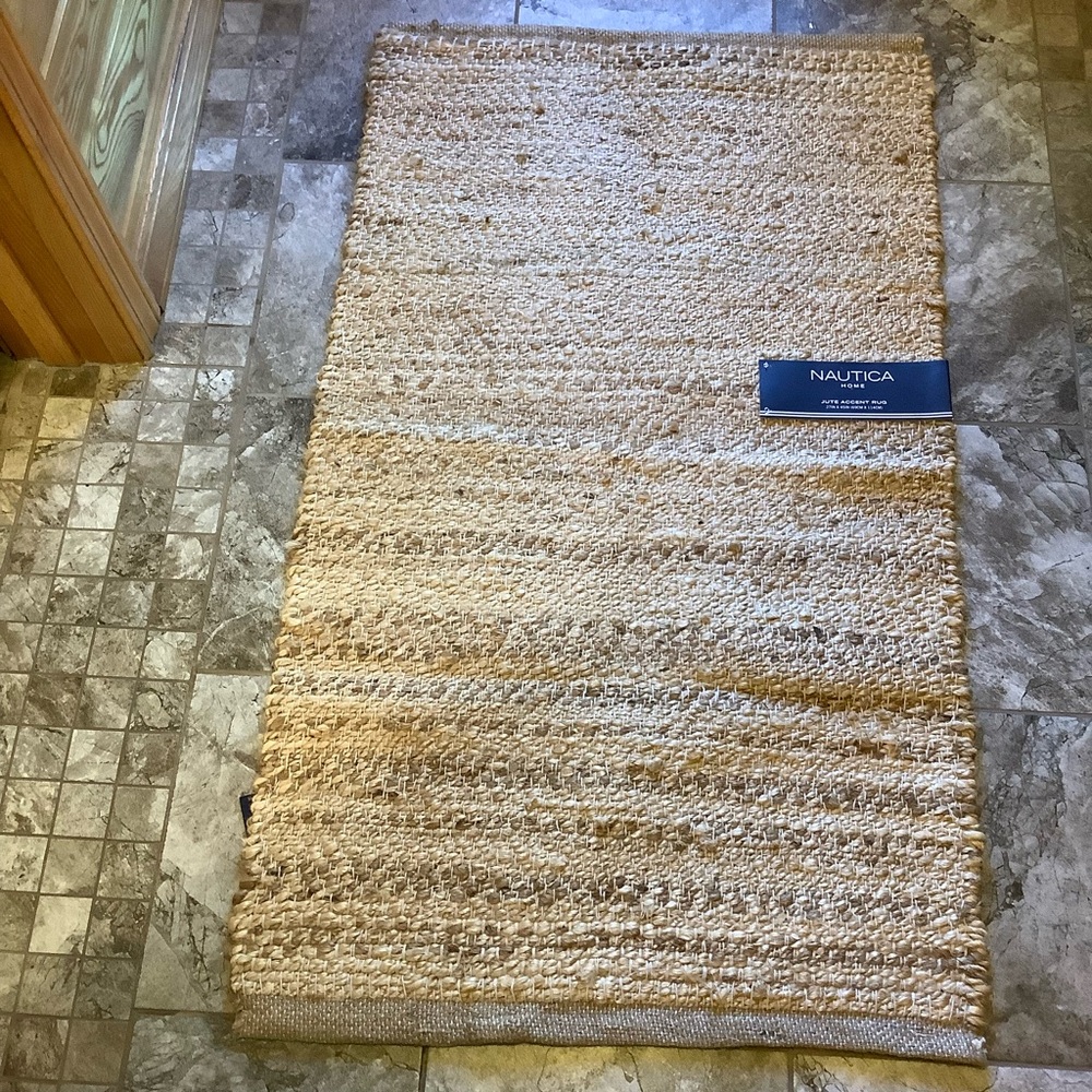 Nautica NWT 27” x 45” Jute Accent Rug
